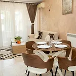 Cozy Flat I Close To Sea Garden & Sports Palace By Flat Mаnаger Apartment