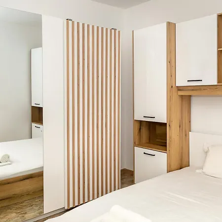 아파트 Cozy Flat I Close To Sea Garden & Sports Palace By Flat Mаnаger 바르나